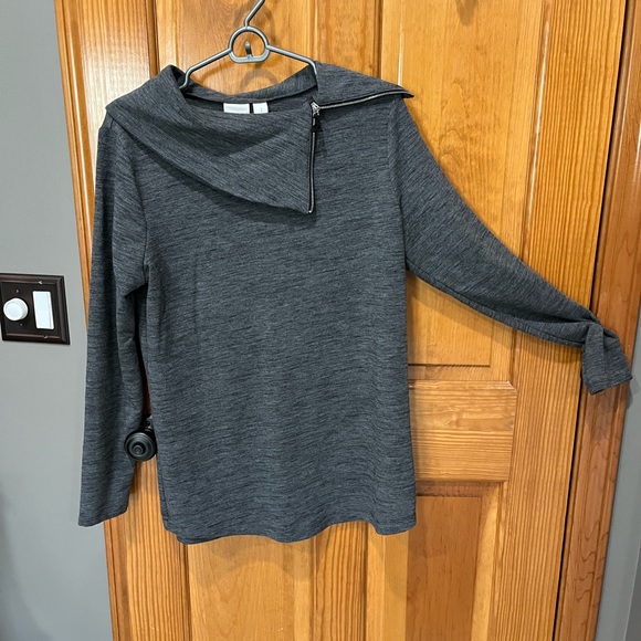 Ladies grey marled zip neck tunic top- Chico’s size 1/Medium - Picture 1 of 7